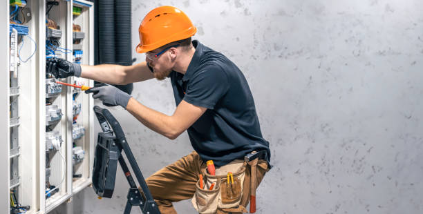 Best Emergency Electrical Repair  in Redwood Valley, CA